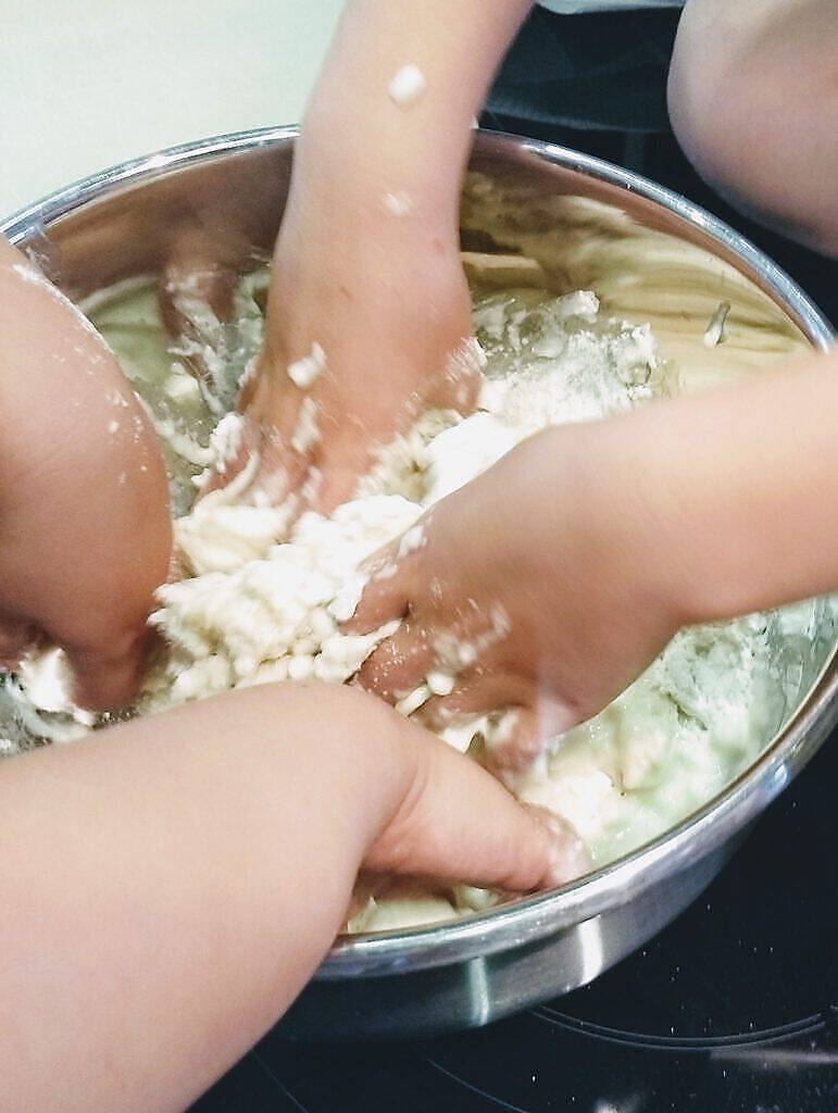 IMG_20180611_160852666_BURST000_COVER_TOP